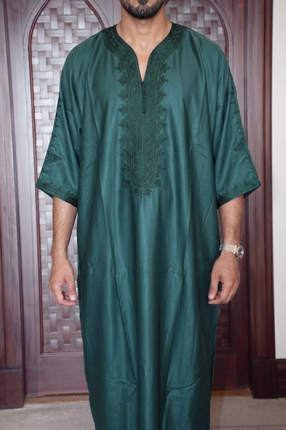 Moroccan Dark Green Embroidered Thobe – Luxury Short Sleeve Thobe